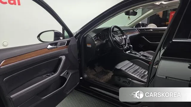 Volkswagen Passat GT (B8) id 3552831 из Кореи 20