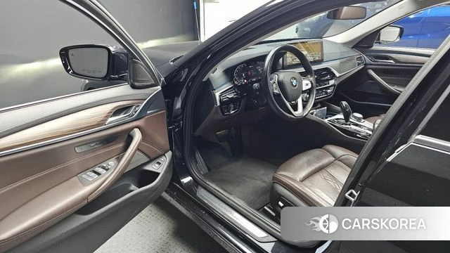 BMW 5 Series (G30) id 4864632 из Кореи 20