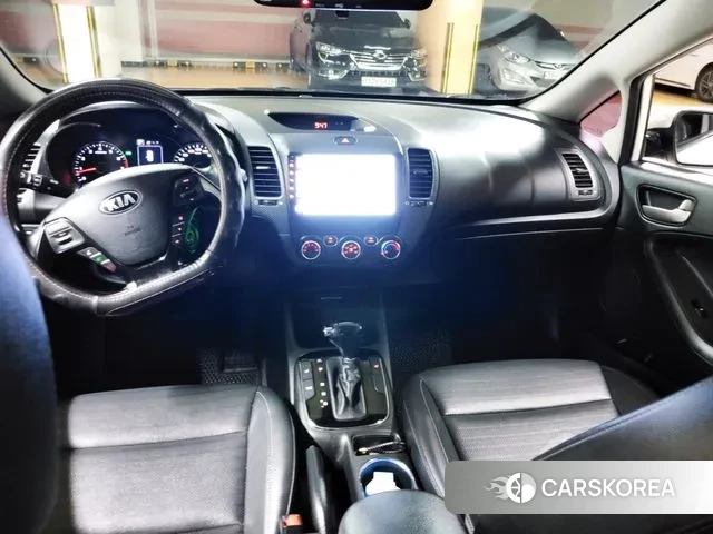 Kia The New K3 id 3166581 из Кореи 17