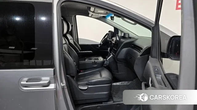 Hyundai Staria id 3508934 из Кореи 20