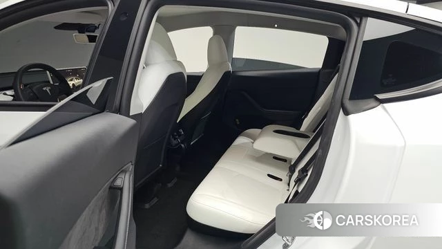 Tesla Model Y id 4778493 из Кореи 31