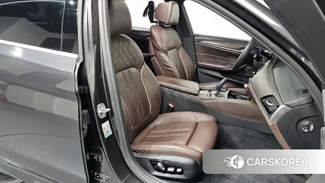 BMW 5 Series (G30) id 3161126 из Кореи 20