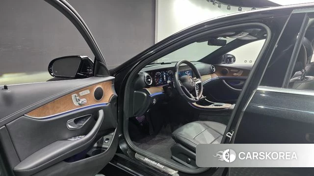 Mercedes-Benz E-Class W213 id 4593638 из Кореи 20