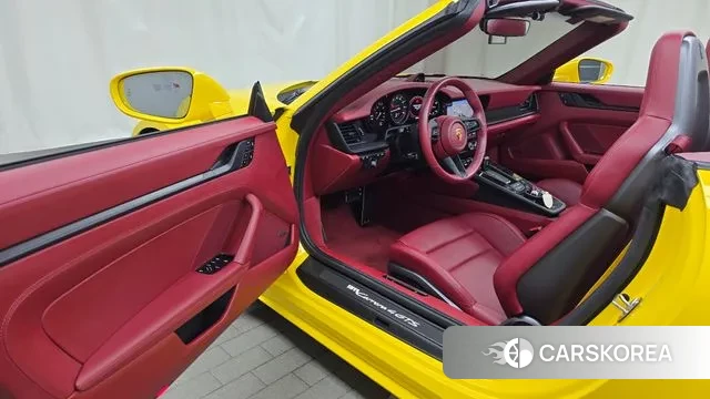 Porsche 911(992) id 3333698 из Кореи 20