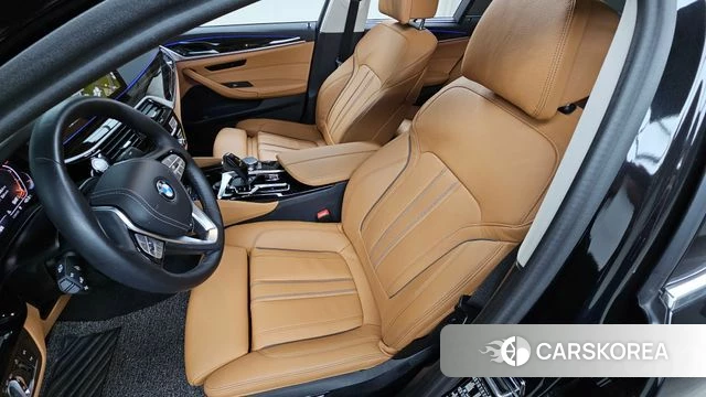BMW 5 Series (G30) id 4443779 из Кореи 20