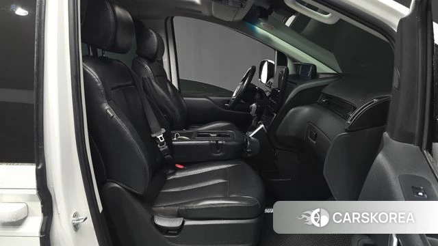 Hyundai Staria id 4349965 из Кореи 20
