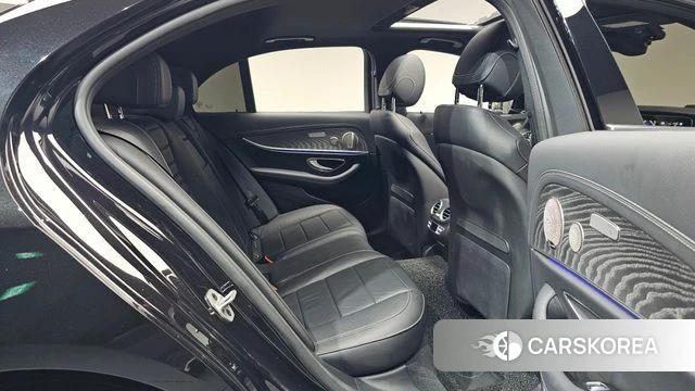 Mercedes-Benz E-Class W213 id 4692140 из Кореи 34
