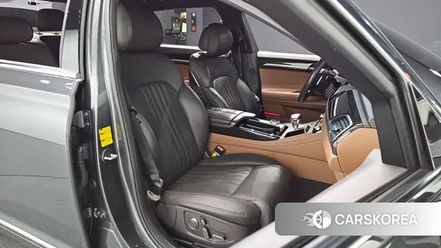 Genesis G90 id 3592957 из Кореи 20