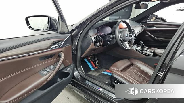BMW 5 Series (G30) id 4284400 из Кореи 32