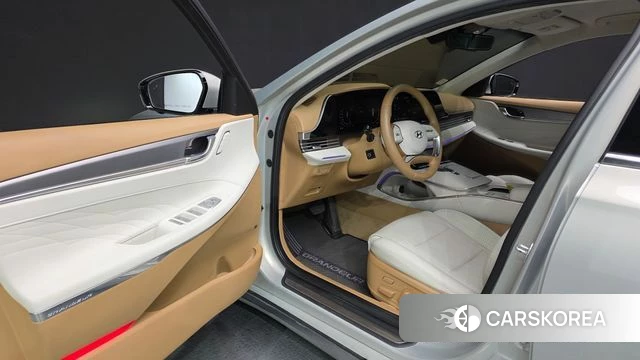 Hyundai The New Grandeur IG Hybrid id 4187817 из Кореи 34