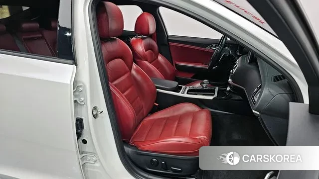 Kia Stinger id 3408286 из Кореи 20