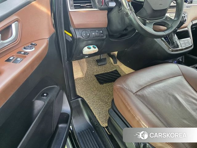 Hyundai The New Grand Starex id 4918632 из Кореи 20