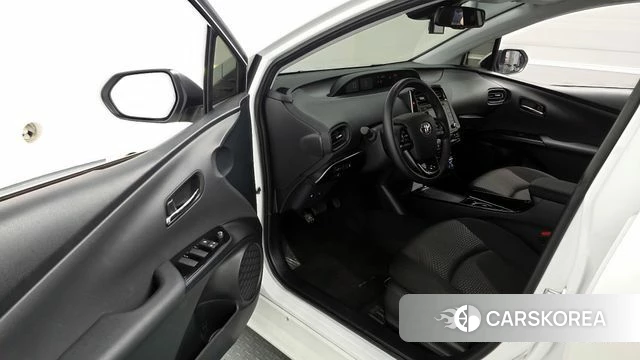 Toyota Prius 4th Generation id 3923587 из Кореи 20