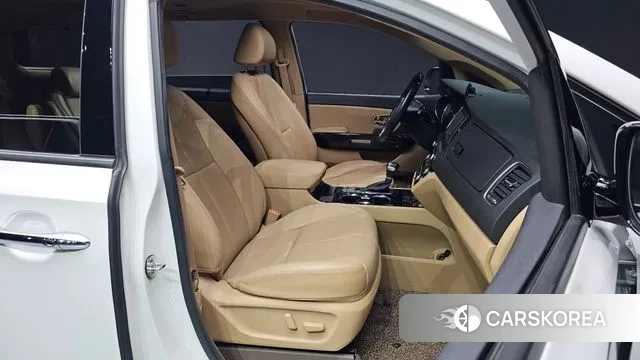 Kia The New Carnival id 3736688 из Кореи 20