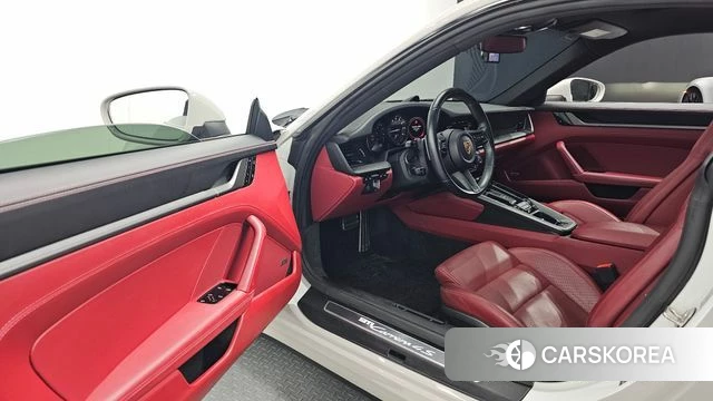 Porsche 911(992) id 4667234 из Кореи 35