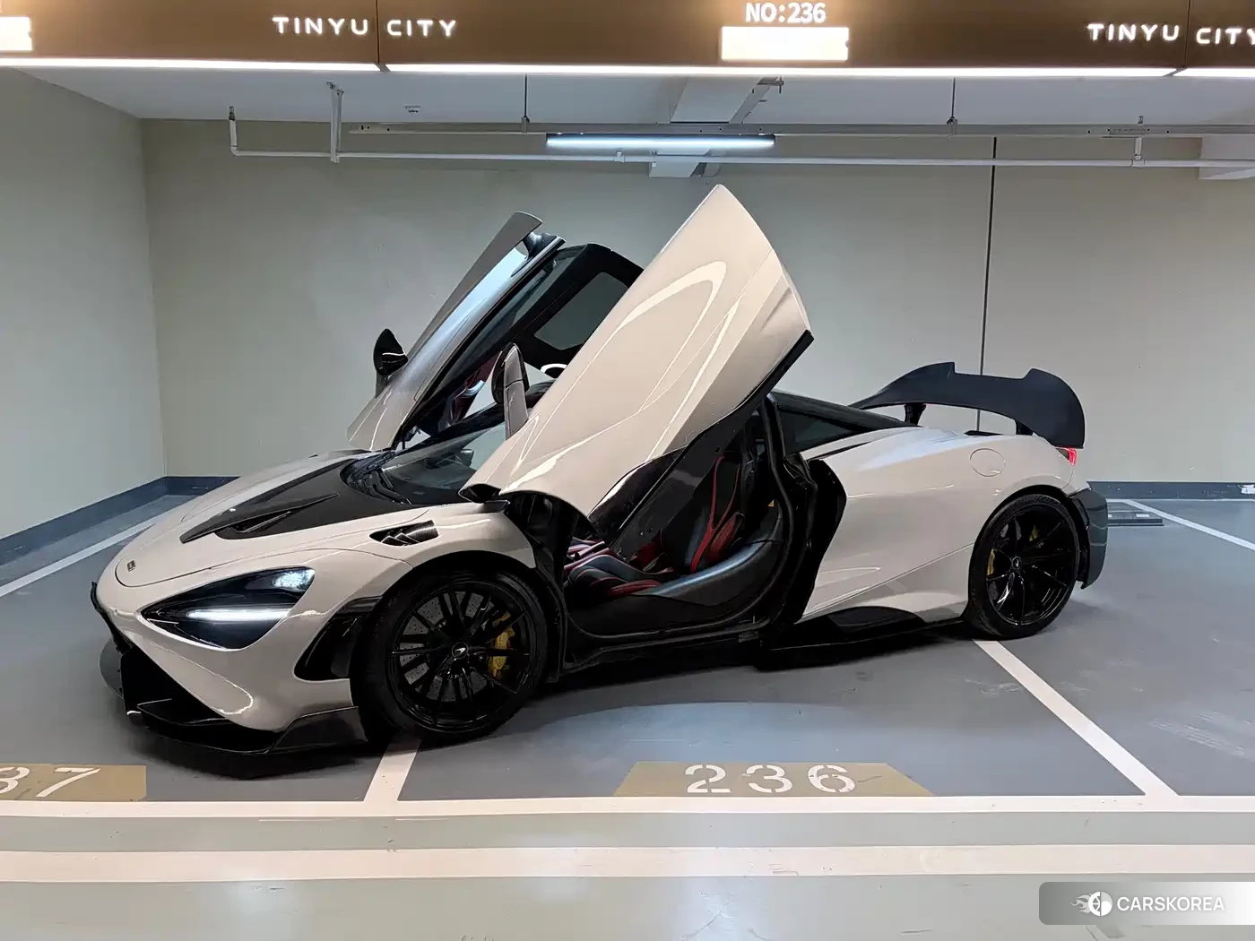 McLaren 720S id 4554066 из Китая 18