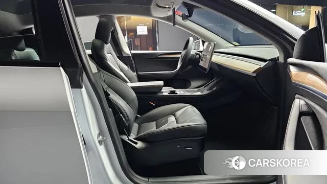 Tesla Model Y id 3420429 из Кореи 20