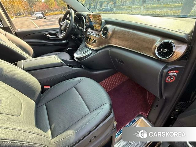 Mercedes-Benz V-class id 4264957 из Китая 14