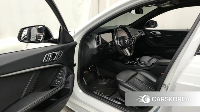 BMW 1 Series (F40) id 3892637 из Кореи 20