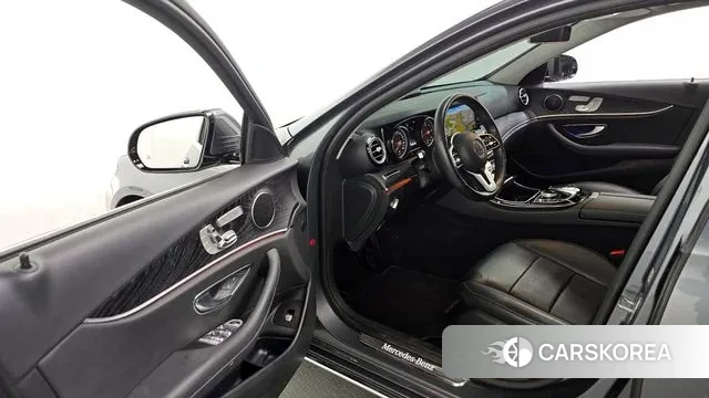 Mercedes-Benz E-Class W213 id 3626908 из Кореи 20