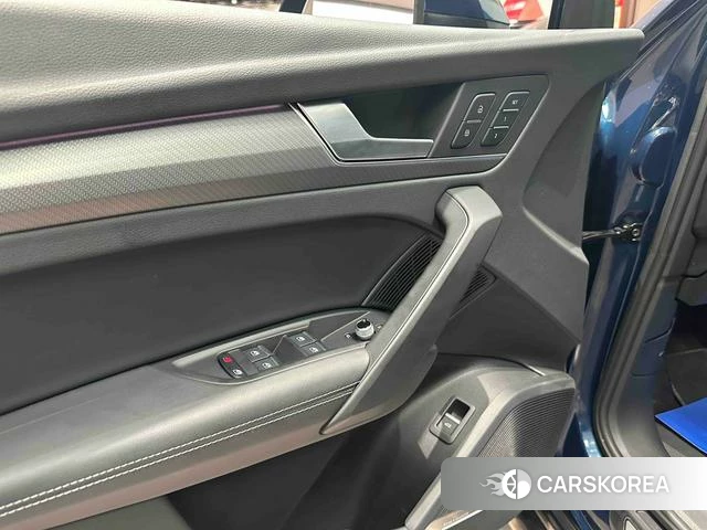 Audi Q5L id 4314117 из Китая 30