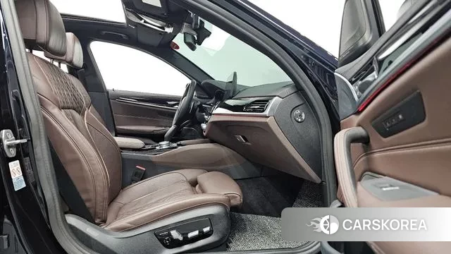 BMW 5 Series (G30) id 3037780 из Кореи 20