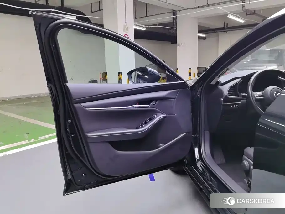 Mazda 3 id 4664574 из Китая 16