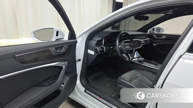 Audi A6 (C8) id 4518885 из Кореи 33