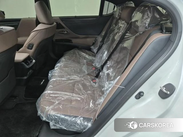 Lexus ES300h 7th generation id 4532905 из Кореи 19