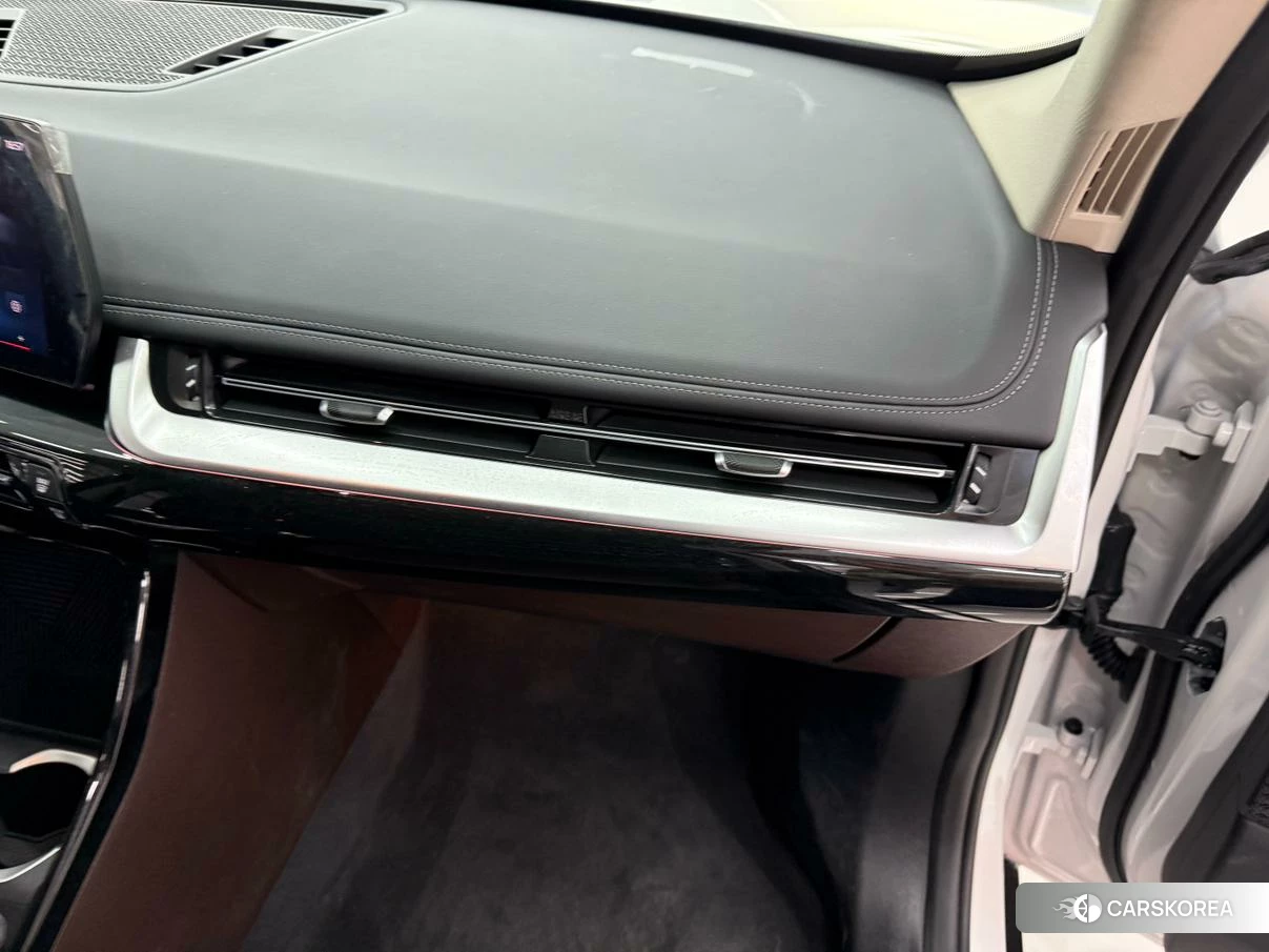 BMW iX1 id 4426779 из Китая 31