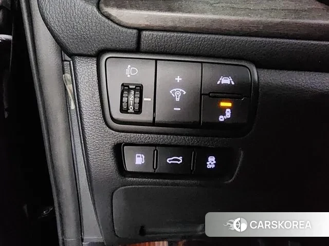 Kia K7 Premier Hybrid id 3708957 из Кореи 16