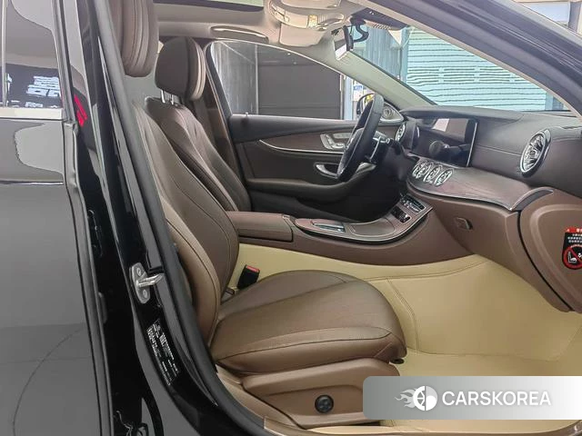 Mercedes-Benz E-class id 4276712 из Китая 16