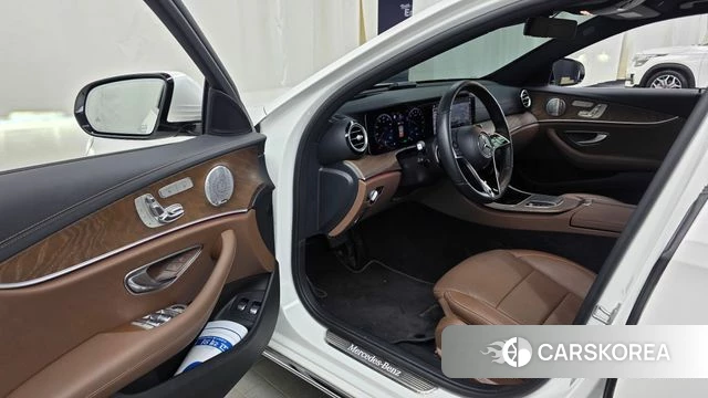 Mercedes-Benz E-Class W213 id 4470567 из Кореи 34