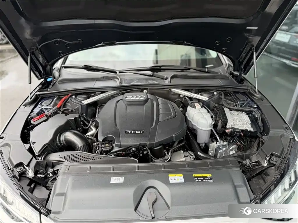 Audi A4L id 4654419 из Китая 14
