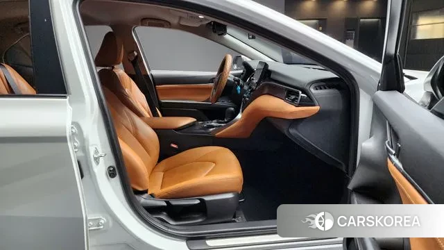 Toyota Camry (XV70) id 3690825 из Кореи 20