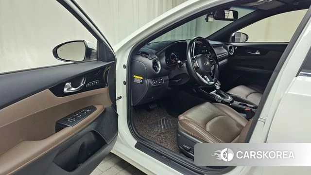 Kia Come New K3 id 3834321 из Кореи 20