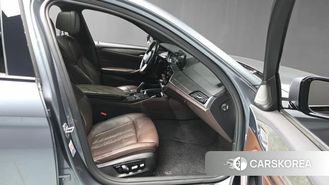 BMW 5 Series (G30) id 3845407 из Кореи 20