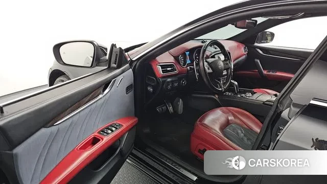 Maserati Ghibli id 3535528 из Кореи 20