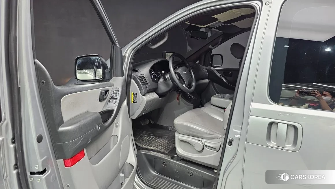 Hyundai The New Grand Starex id 1855075 из Кореи 20