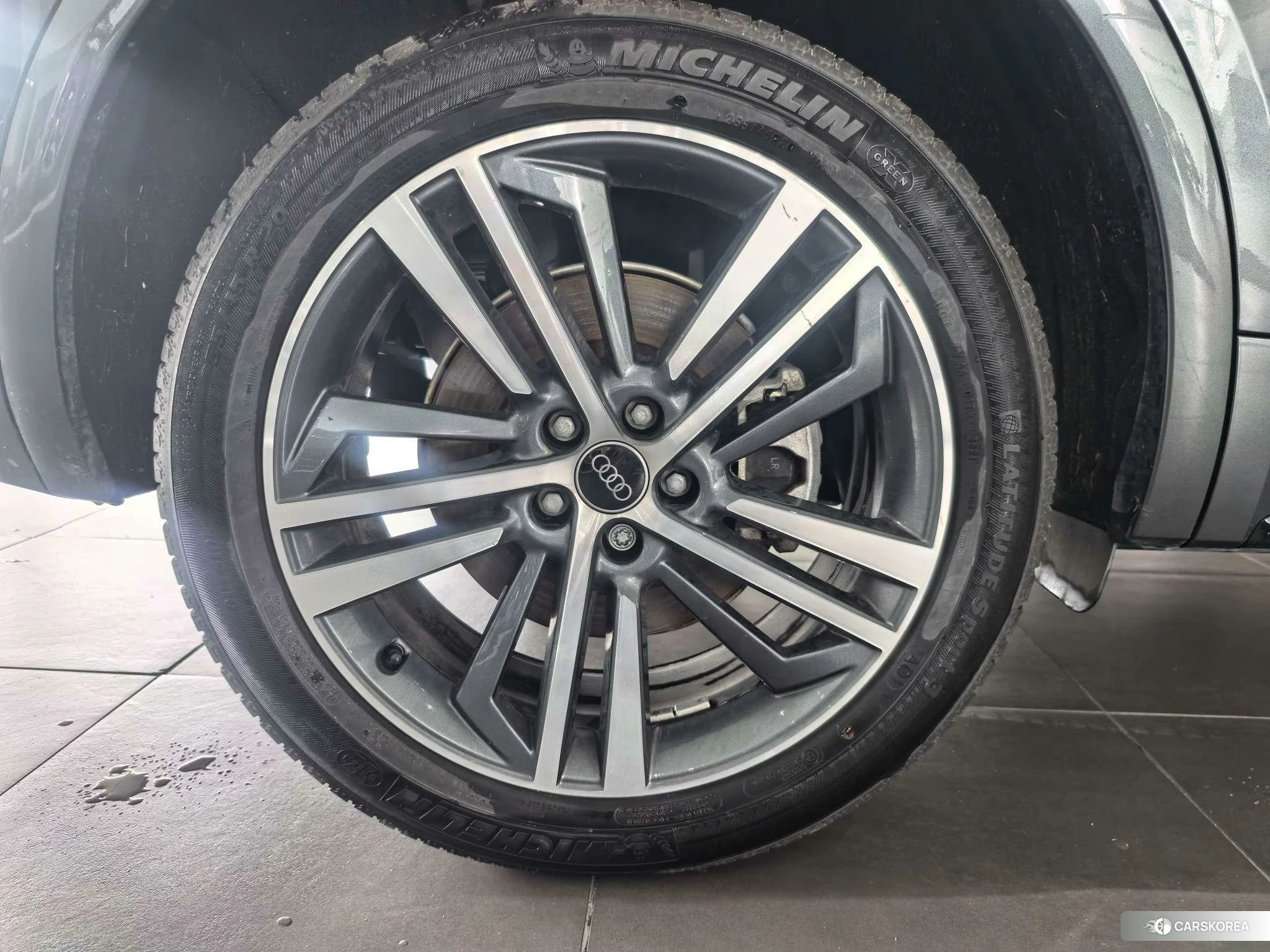 Audi Q5L id 4452614 из Китая 20
