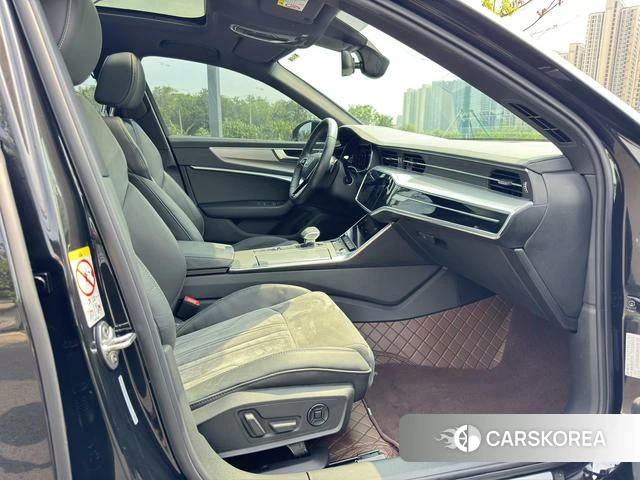 Audi A6L id 4278637 из Китая 10