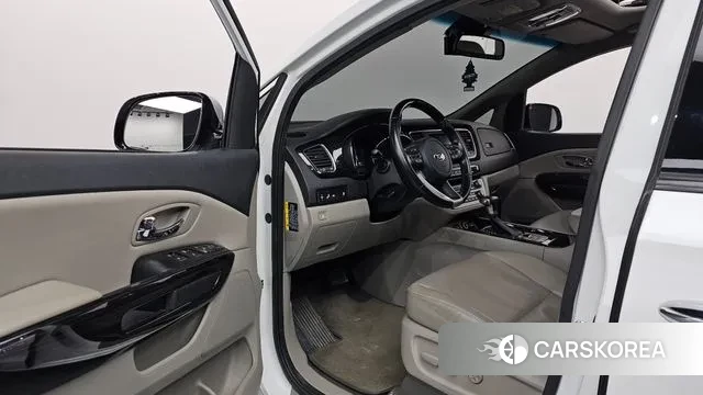 Kia The New Carnival id 3601907 из Кореи 20