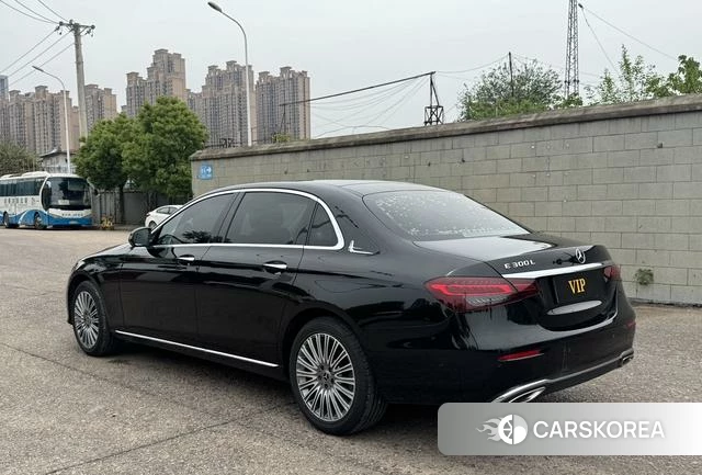Mercedes-Benz E-class id 4306909 из Китая 16