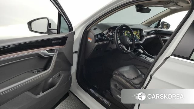 Volkswagen Touareg 3rd generation id 4608385 из Кореи 36