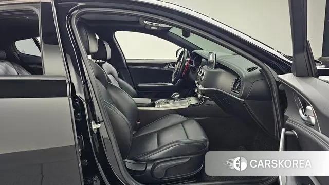 Kia Stinger id 3474657 из Кореи 20