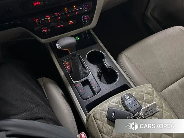 Kia The New Carnival id 3573668 из Кореи 20