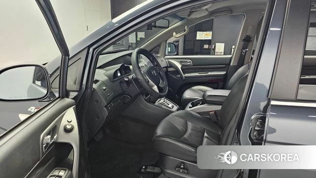 Ssangyong Korando Turismo id 4310786 из Кореи 29
