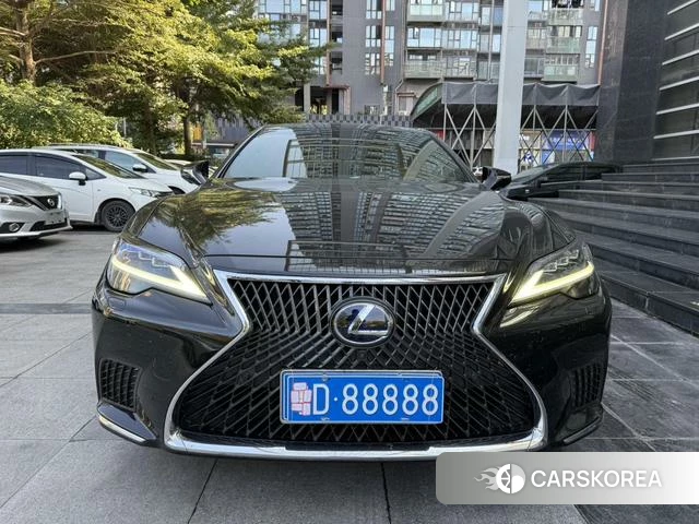 Lexus LS id 4353821 из Китая 10