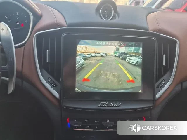 Maserati Ghibli id 3611908 из Кореи 19