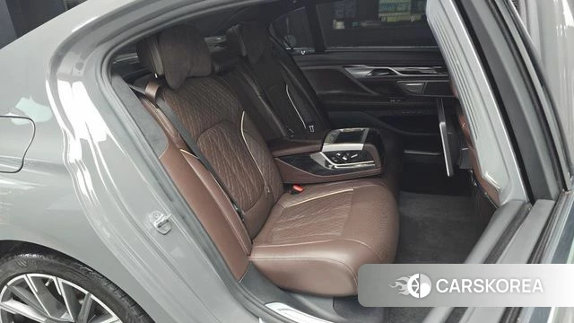 BMW 7 Series (G11) id 4683511 из Кореи 36